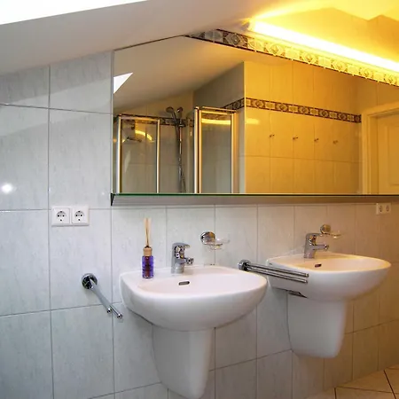 Baroni Bf Nur 200m Vom Ostseestrand Entfernt *