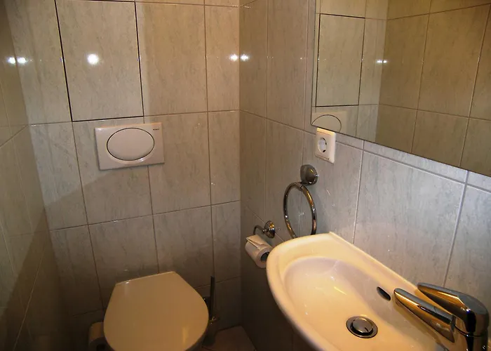 Baroni Bf Nur 200m Vom Ostseestrand Entfernt 塞巴特黑灵斯多夫